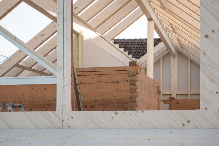 Architektur eines Stallteils zu Wohnraum in der Landwirtschaftszone, realisiert durch die BLUMER AG.
